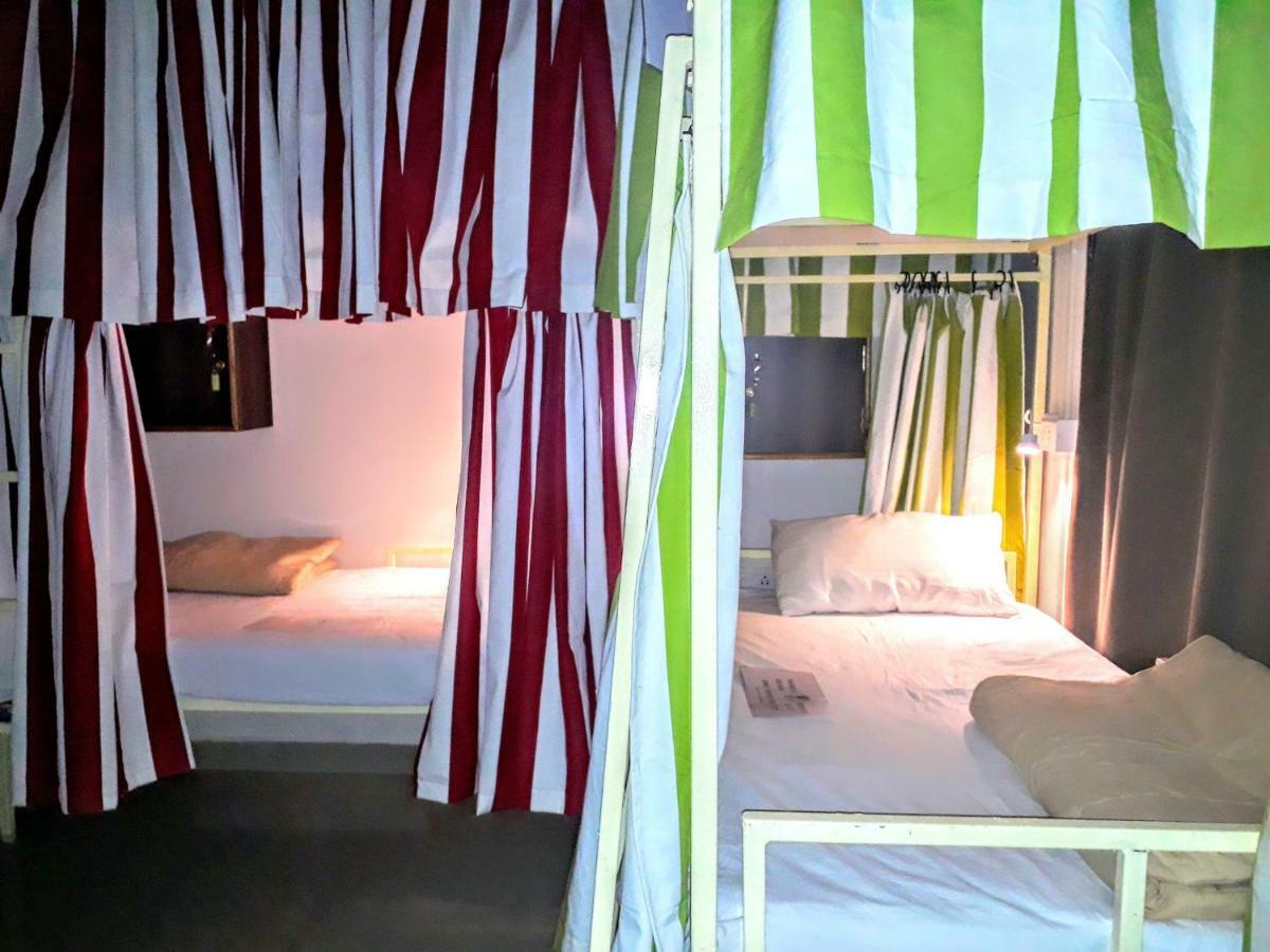 Rainbow Lining Hostelsパロレム エクステリア 写真
